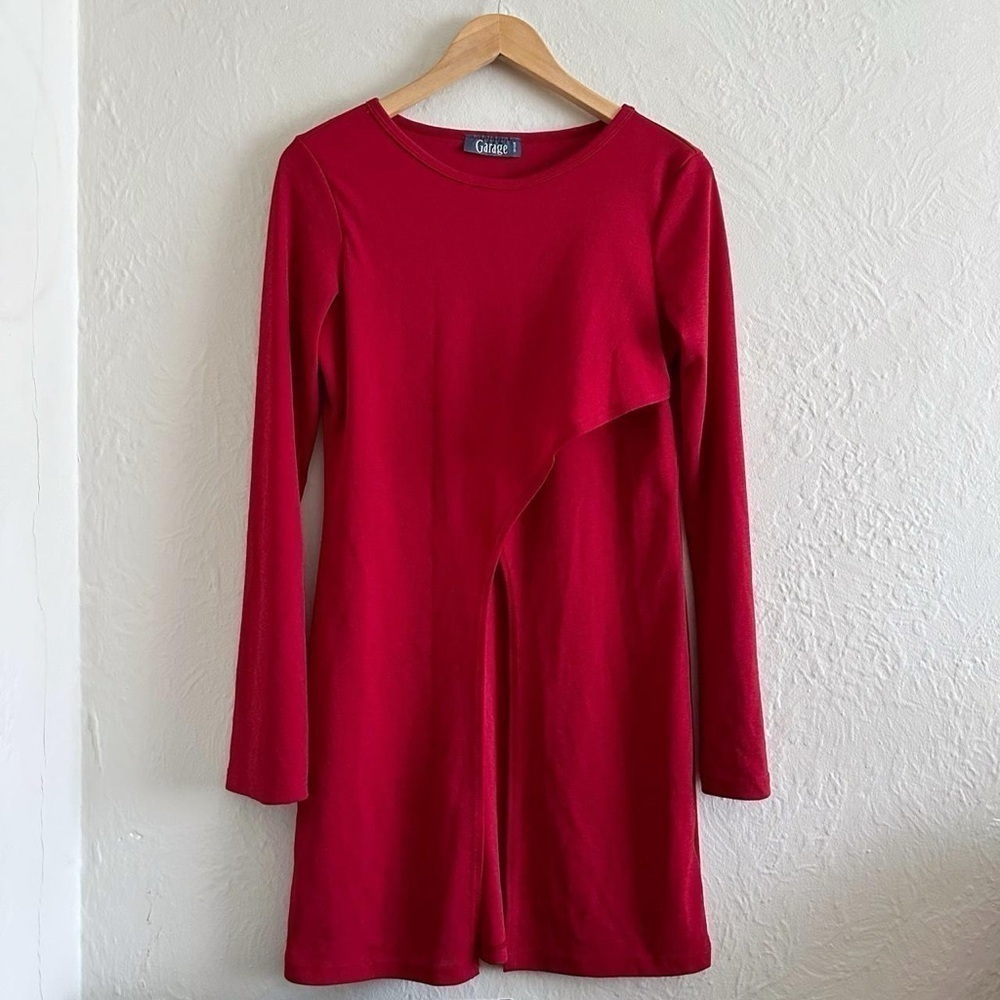 ⚡️10$ sale⚡️ Vintage Garage Red Front Slit Tunic Top Size M